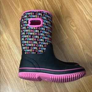 Joe Fresh Vibrant Pink Interior